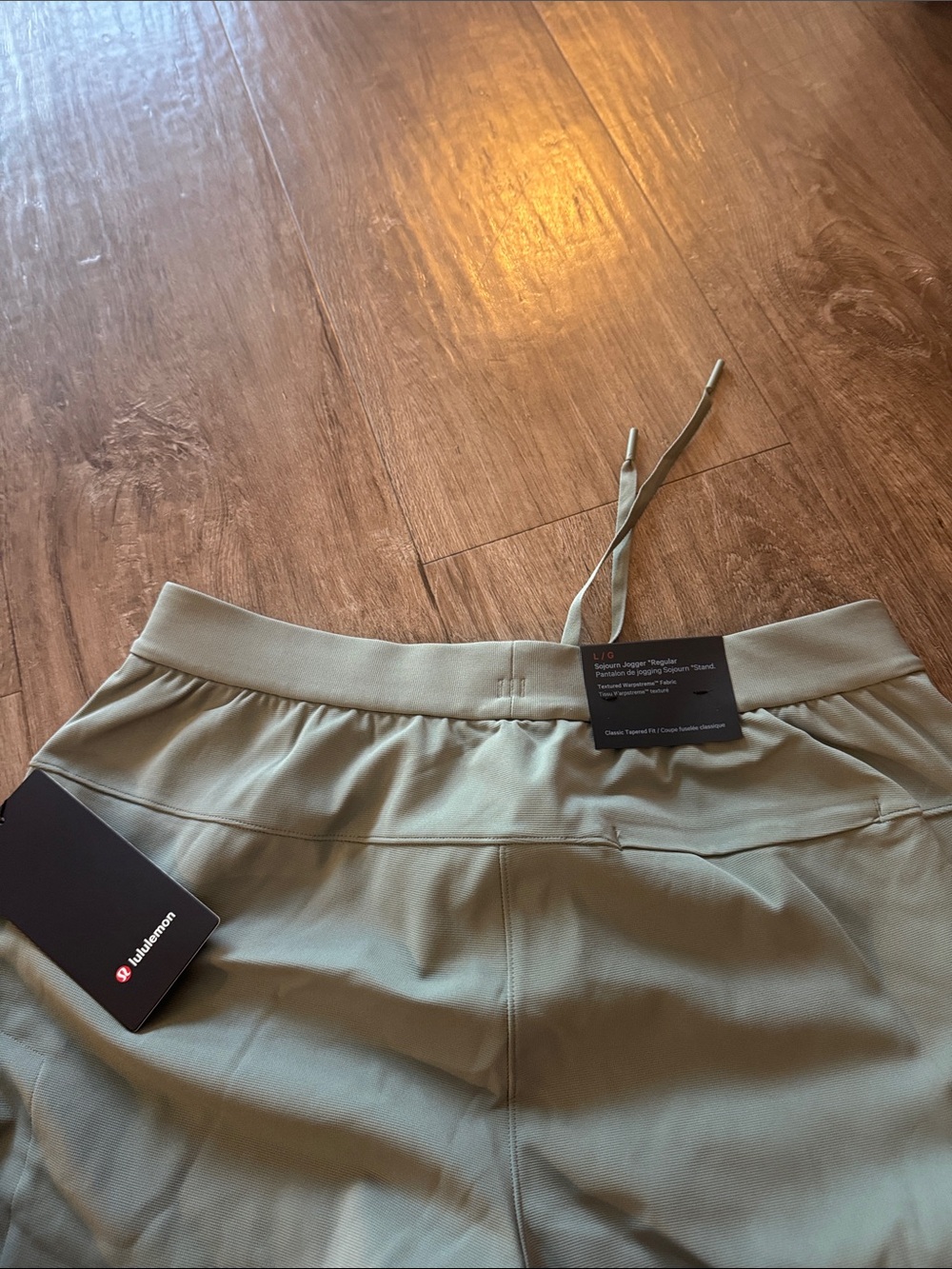 Lululemon Sojourn Jogger Regular Warpstreme Willow Leaf green Size Large NWT - Picture 8 of 9